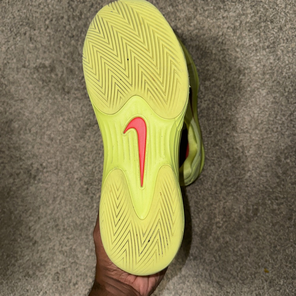Nike Hyperspeed Court Volt Yellow Crimson Volleyball Shoes HJ0549-700 Mens 11 - Picture 7 of 9